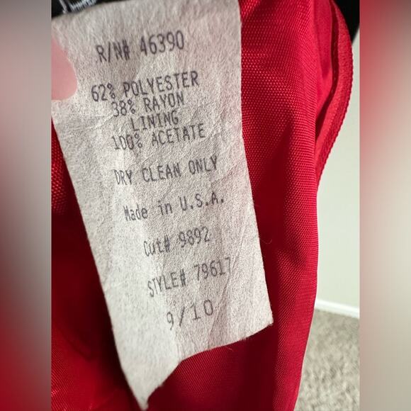 Vintage 90s Roberta Red Lace Mini Dress with Victorian Collar Detail – Size 9/10 - Picture 7 of 9